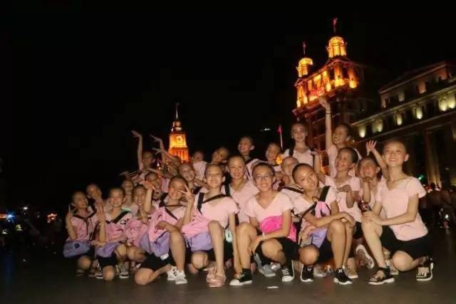 灏忚嵎椋庨噰钘忔棌鐙垶閲戝浣滃搧,灏忚嵎椋庨噰閲戝鑸炶箞闈掓捣