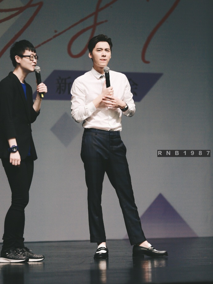 最近李易峰上海活动,李易峰2020见面会