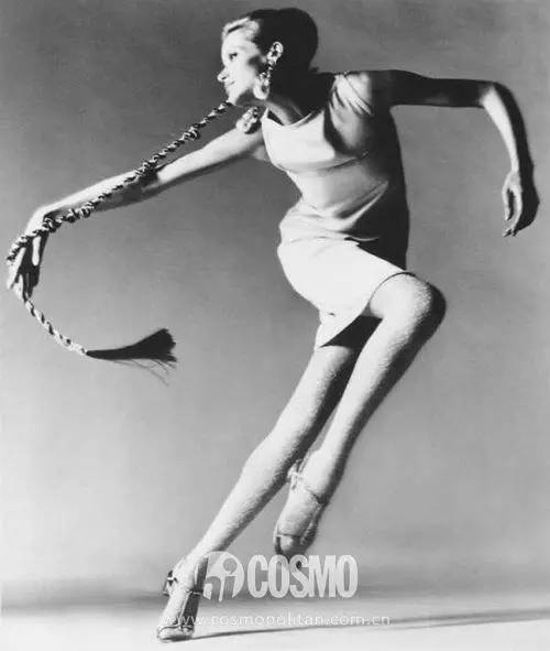 omg顶级沙滩超模,omg女明星有多美