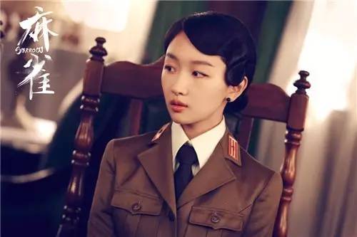 潮流咖|这件让半个娱乐圈沉迷的军装,再没一件你就过时啦!