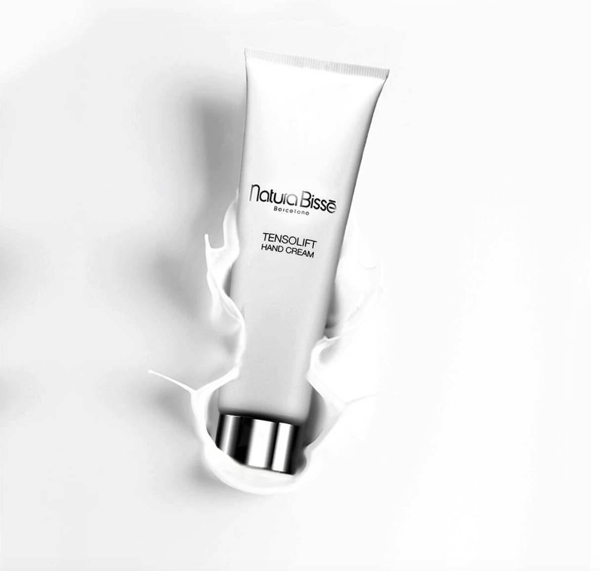 涂手霜不带防晒?白涂!男有王凯,女有王丽坤……看看最美明星手