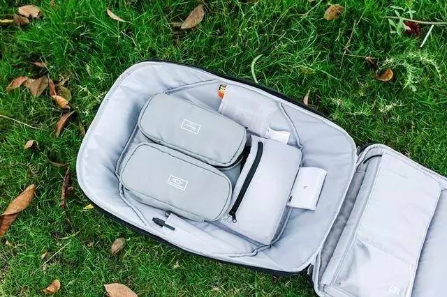 极客官舍丨我曾以为我的意中人不会是程序员，直到有一天他背上了它