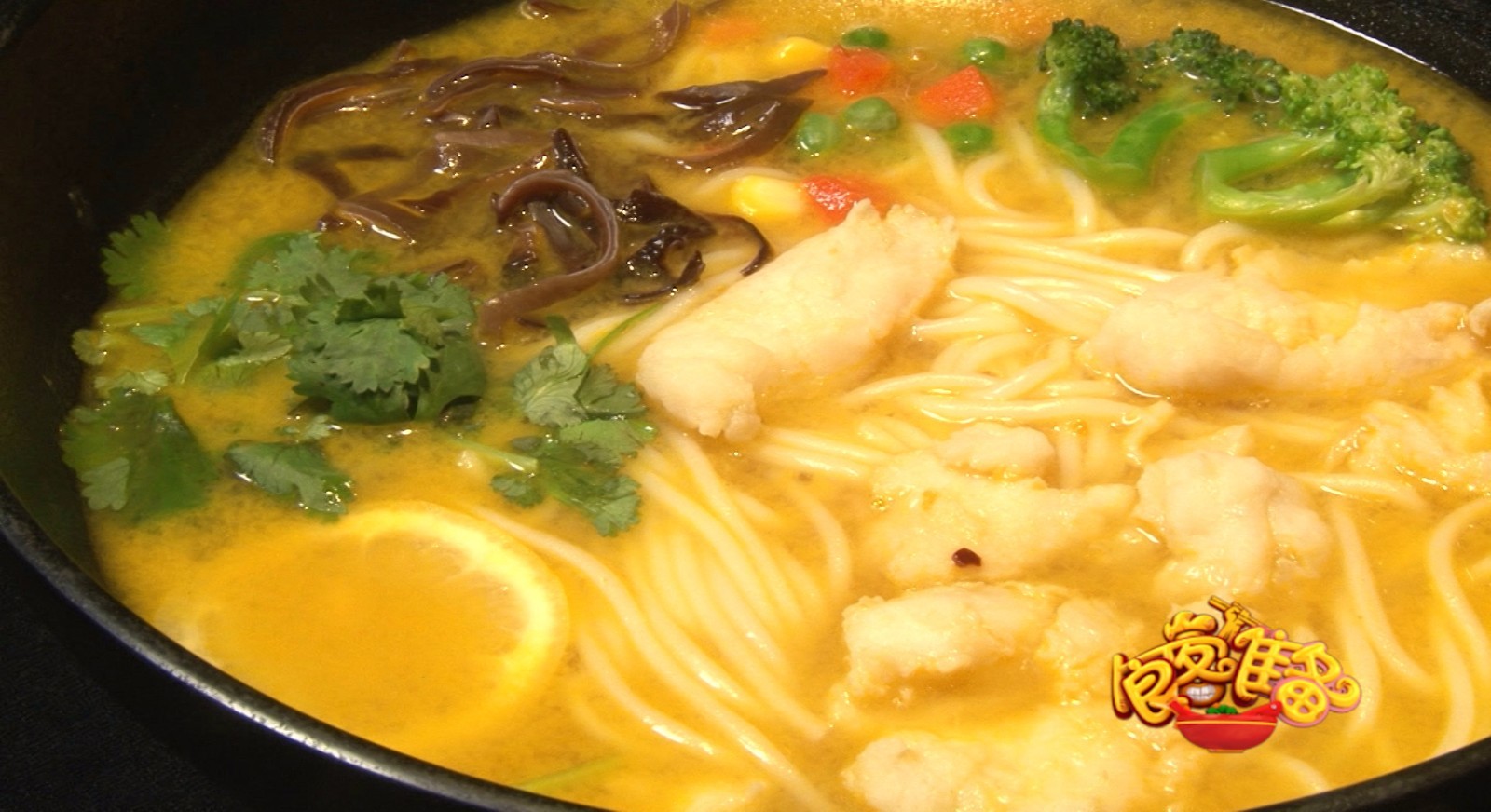 深圳超人气原生态过桥米线,每月卖出10万+碗!