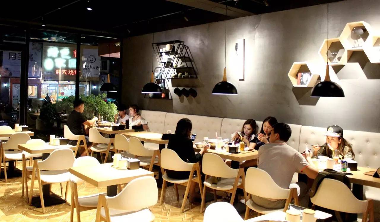 青岛十家必吃的餐厅,青岛最黑饭店