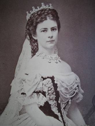 施华洛世奇在哪个国家买最便宜,星球购物店铺