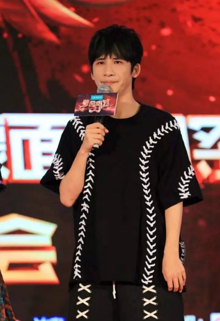 你最期待哪位歌手补位,大张伟参加蒙面唱将猜猜猜