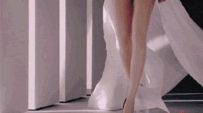 吴昕周冬雨的腿是怎么瘦的,宋茜瘦腿方法视频