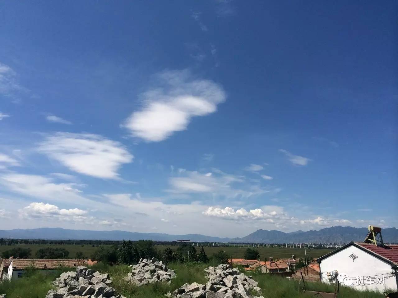 上班骑车好浪费，他请假骑着神车跑了趟天路