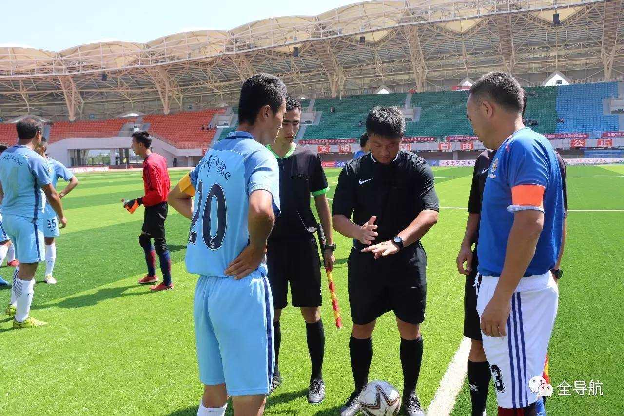 2017“三易·黄金水岸杯”第四届甘肃省业余足球冠军争霸赛进入第二天争夺