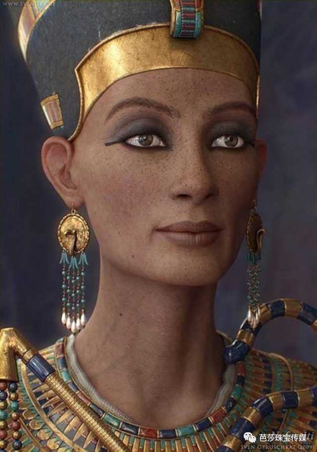 从埃及艳后的眼影到现今的时髦高珠，孔雀石凭什么被宠幸几千年？