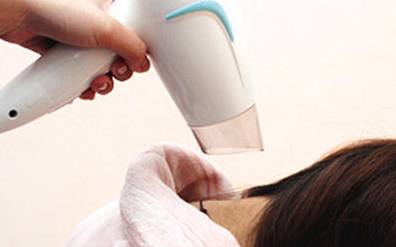 夜听健康养生,用电吹风一吹就能治好的病