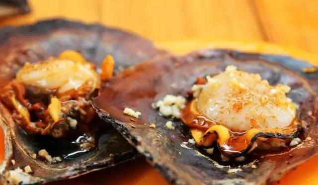 歪？别的小朋友都去吃好吃的了，你啥时候带我去啊？