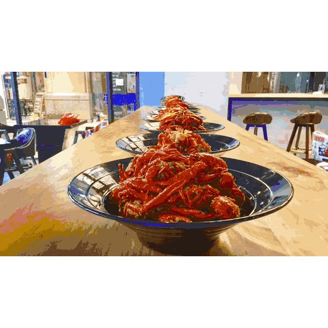 歪？别的小朋友都去吃好吃的了，你啥时候带我去啊？