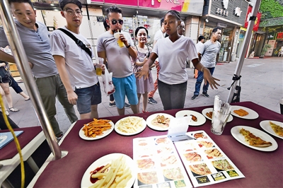 32国外交官、商界高管走进杭州