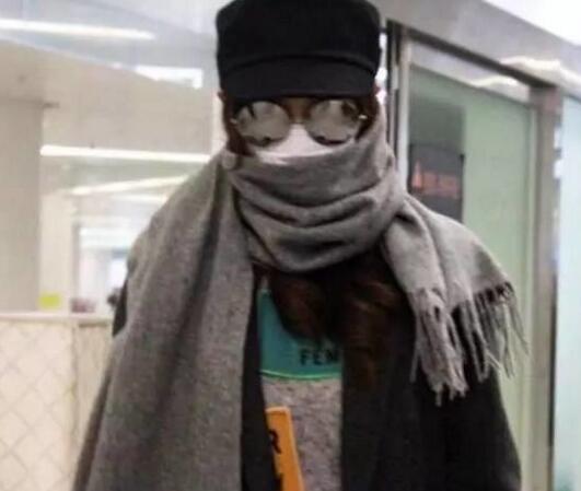 躲镜头的女星,躲镜头迪丽热巴