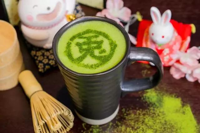「霸王餐」请问你今天要来点兔子吗？火遍朋友圈的网红抹茶店要送“绿”了！