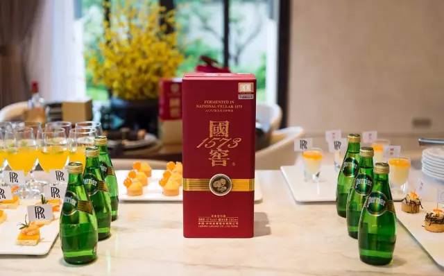 「关注」当国窖1573遇到宾利、劳斯莱斯，会擦出怎样的火花