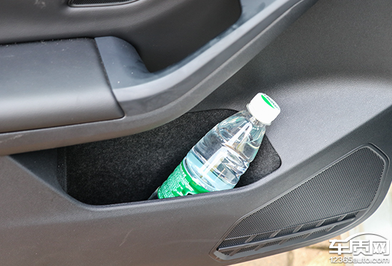 品学兼优2,沉浸式体验上汽大众速腾最新款