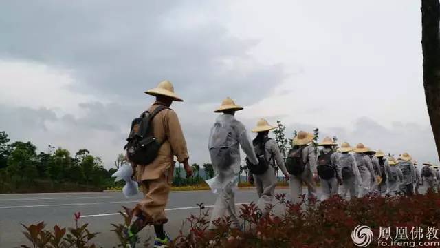 徒步登九华山,九华山徒步朝拜攻略视频