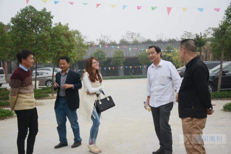 挥洒笔墨书写作品,挥洒笔墨纸砚