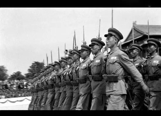 同为中国*队军**,为什么在抗日战争中的表现远远不如朝鲜战争?