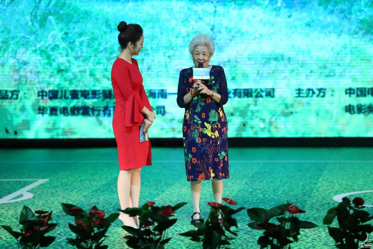 影视日报｜管虎战争片《八佰》苏州正式开机；2天3亿！《蜘蛛侠》强势归来激活开学季；《失业生》举办张国荣庆生会追忆哥哥音容笑貌