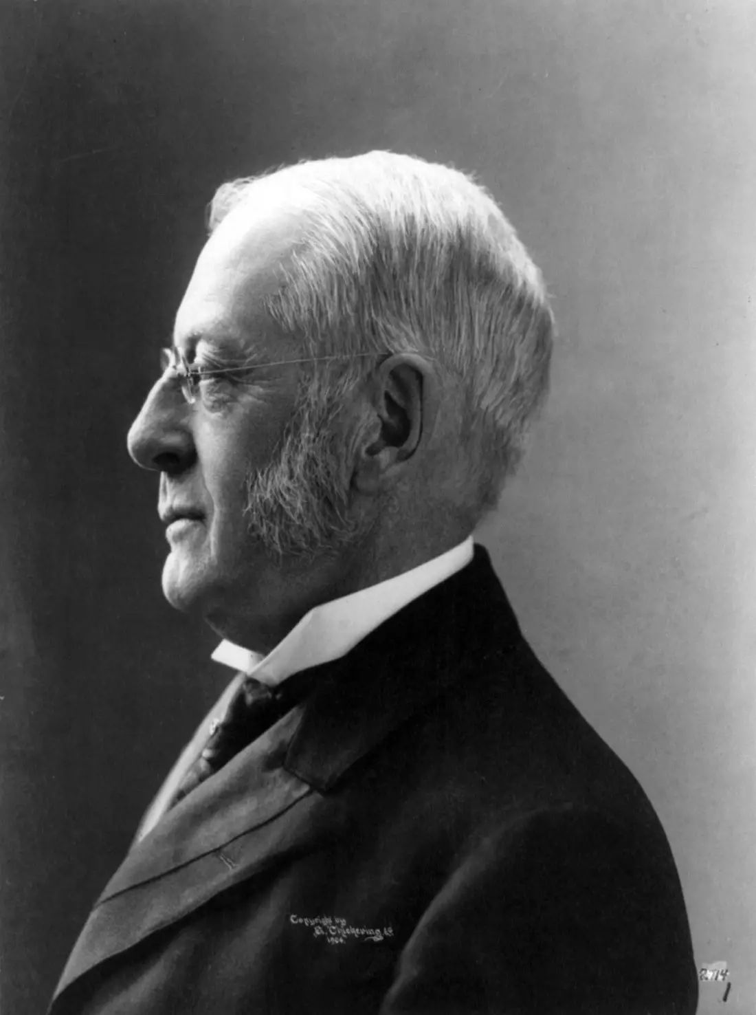 最伟大校长的传奇故事,传奇校长的传奇人生故事