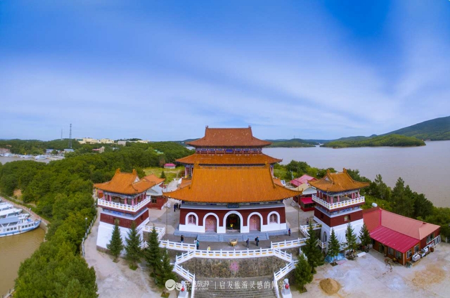 火山口探秘完整视频,镜泊湖火山口免费景点