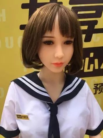 “共享女友”真的来了？！一天298元还送货上门……