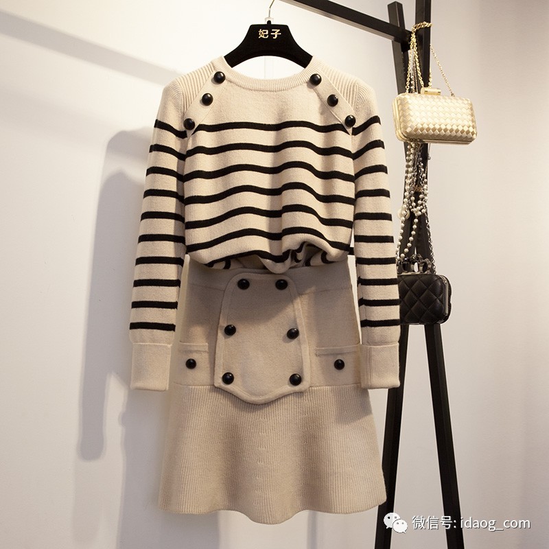 新款套装裙时髦又减龄冬天,套装裙两件套小香风针织秋冬