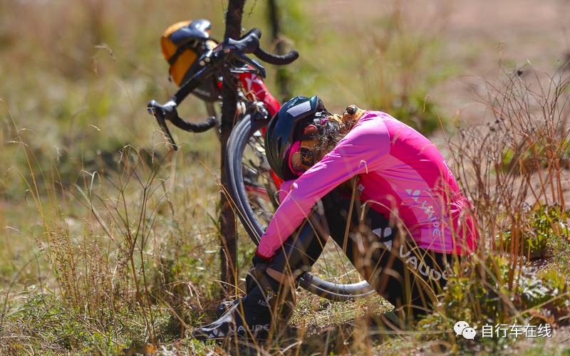 骑行擦伤伤口泛白了怎么办,骑行护甲怎么修补