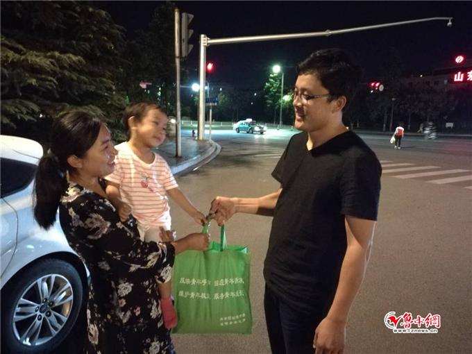 “第一书记”卖米记——团市委派驻淄川区寨里镇夏禹河村第一书记陆冰