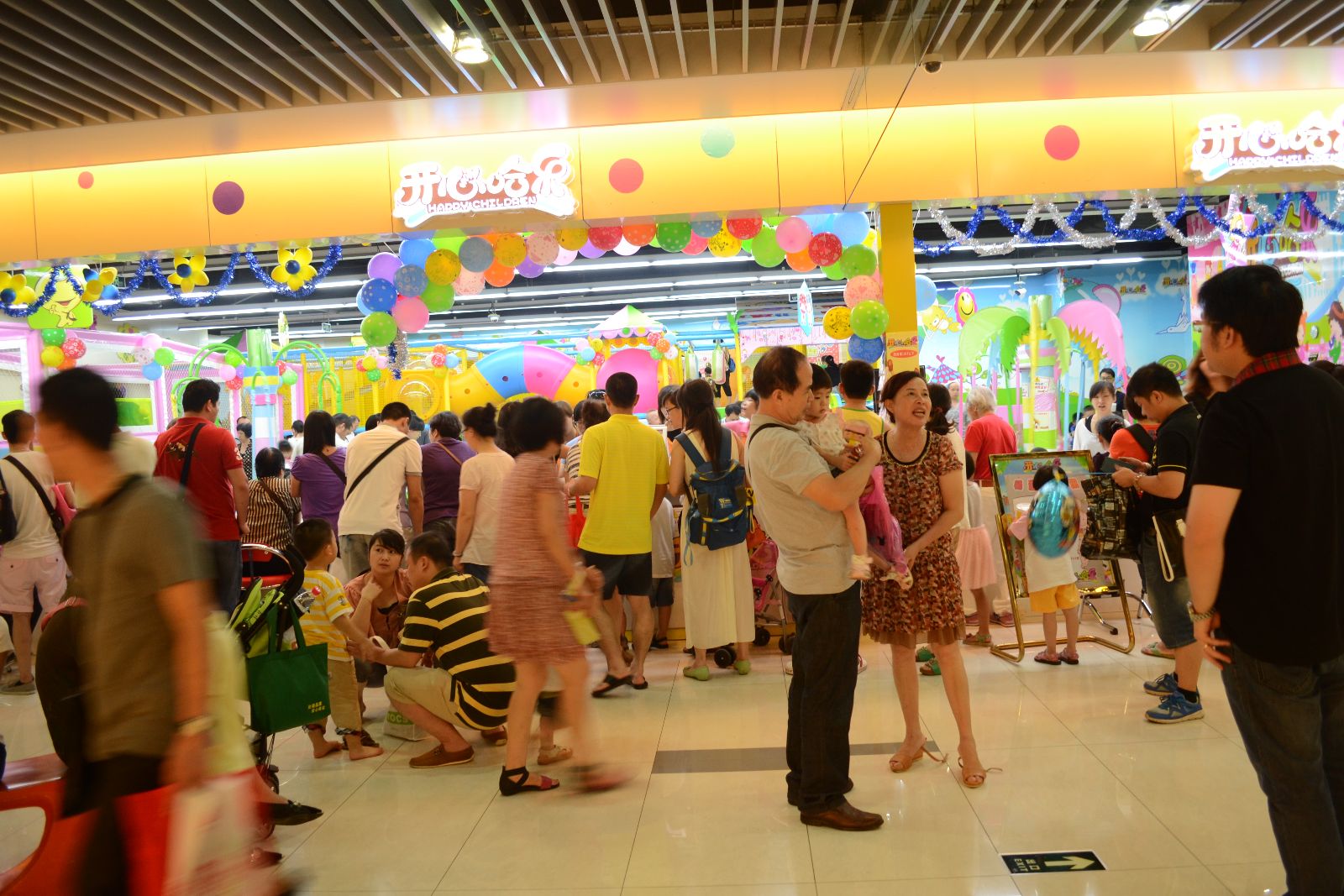 室内儿童乐园需要投资多少,投资室内儿童乐园需要注意什么