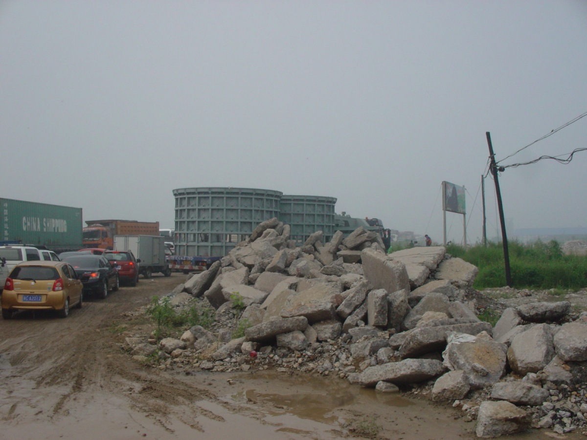 一个人一台车到西藏,一个人一辆车直通拉萨