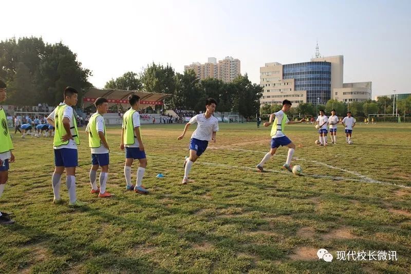晋中经纬中学体育,晋中市经纬中学足球比赛