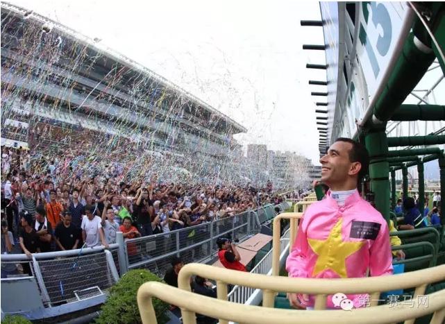 香港冠军马王,香港马拉松冠军颁奖仪式