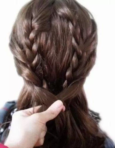 披头散发怎么扎头发好看,披头散发的头发教程