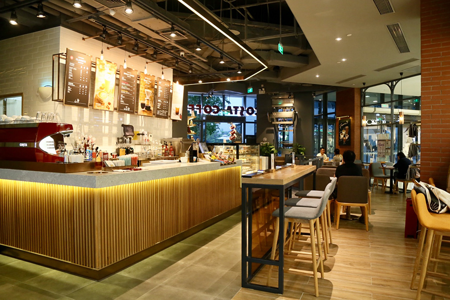 COSTA出了氮气冷萃咖啡，我们在上海和成都都体验了一下