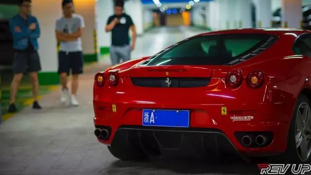 法拉利F430：聊聊那个策马挺抢的少年梦