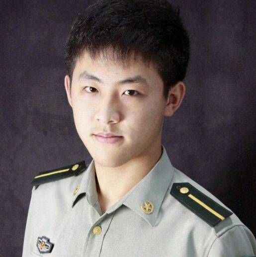 毁童年之“快乐星球”男主角竟然出轨又家暴！还好只爱看第一部！