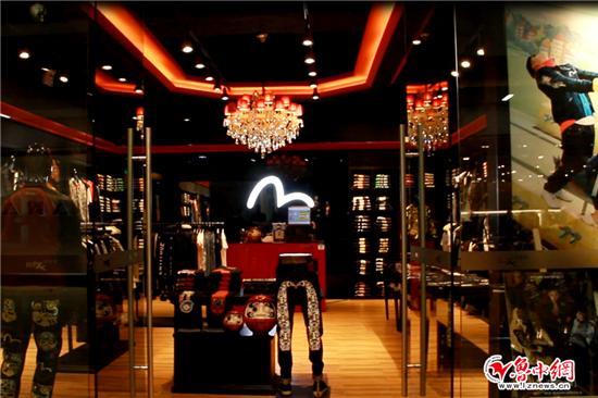 “十分钟购物圈”现雏形大型商业综合体改变市民消费习惯