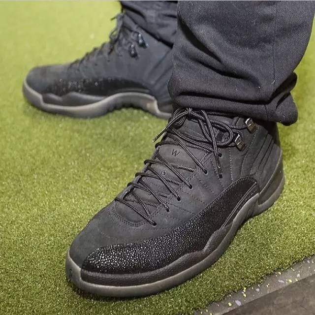 aj12黑红球鞋怎么样,aj12黑红色球鞋