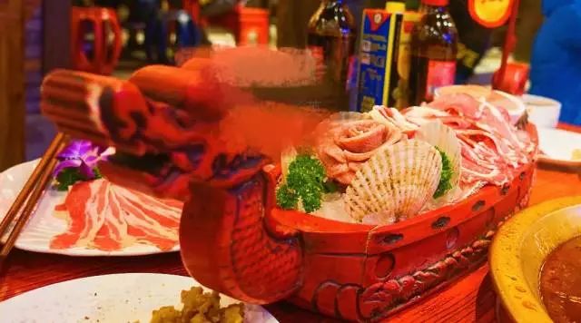 重庆火锅和四川火锅谁才是正宗的,正宗重庆火锅vs长沙重庆火锅