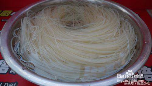 螺蛳粉的做法正宗柳州螺蛳粉,螺蛳粉的制作正宗柳州螺蛳粉