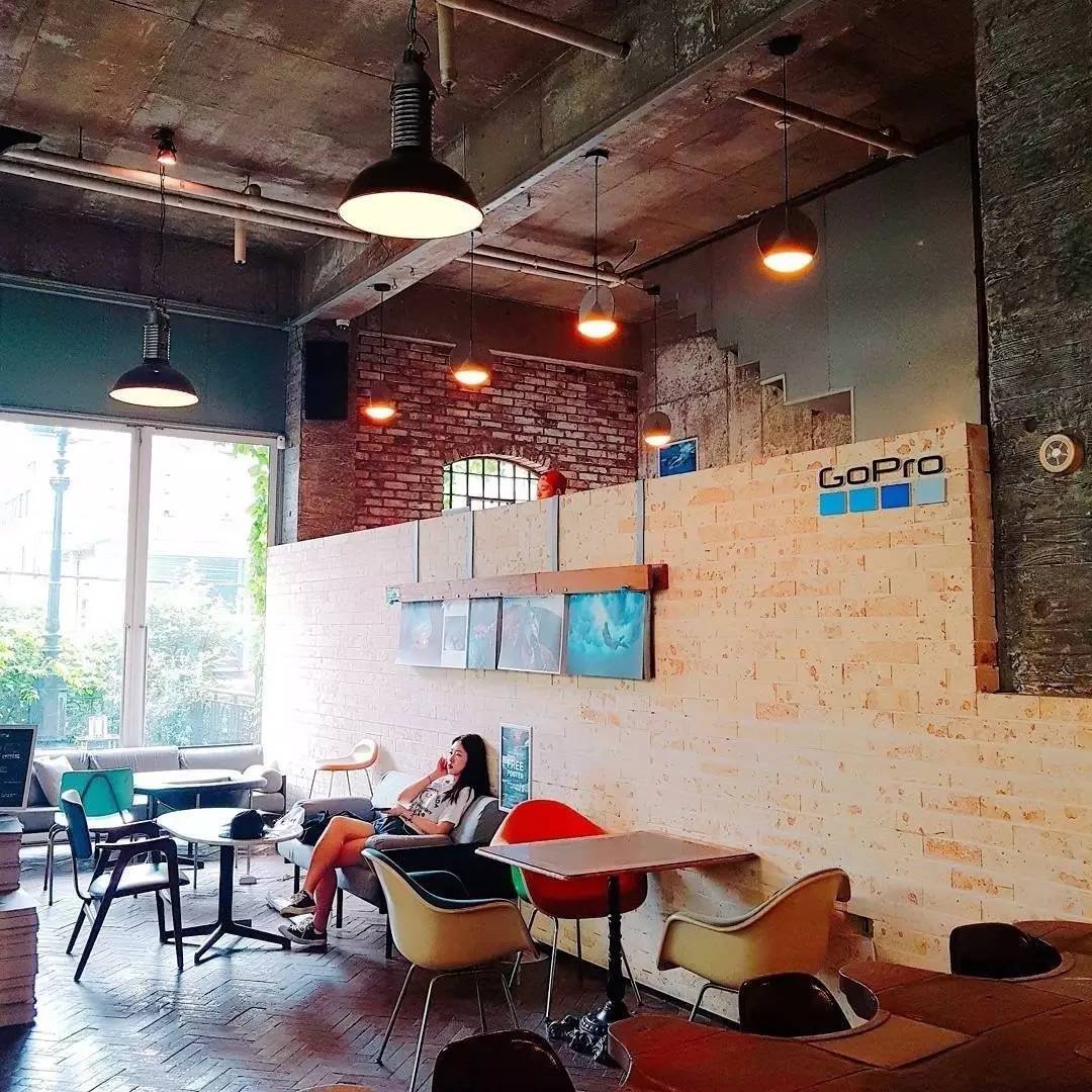 那些爱晒照片的女人,韩国好看的咖啡馆拍照