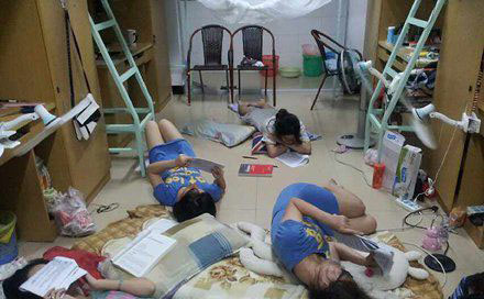 怀念读书生活的宿舍小*人贱**