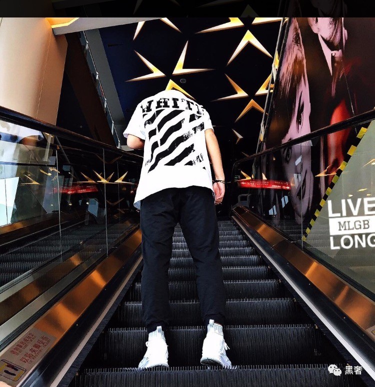 巴黎世家袜子鞋2.0和3.0的区别,巴黎世家男士袜子鞋