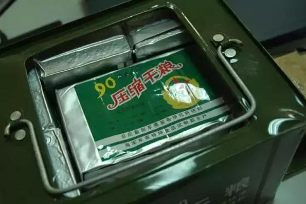 建军90周年：我军“锅碗瓢盆”那些事儿，这回全明白了