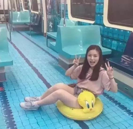 地铁站变泳池,地铁改造游泳池