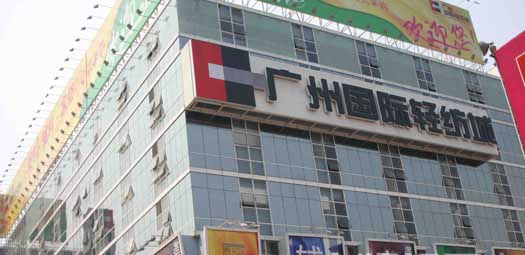 开服装店用的东西,开服装店哪里有好货源